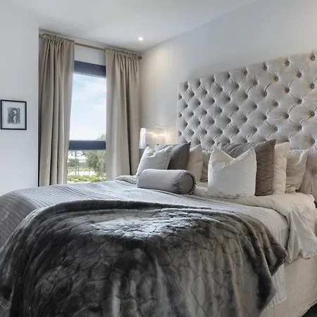 아파트 Luxury With Garden In Higueron