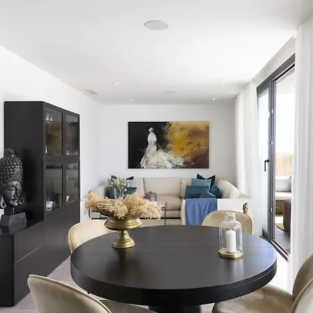 아파트 Luxury With Garden In Higueron 푸엔히롤라