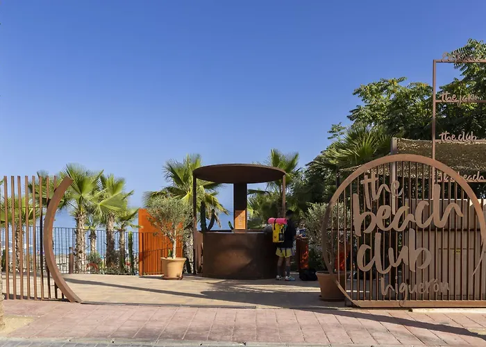 Apartment Luxury With Garden In Higueron *